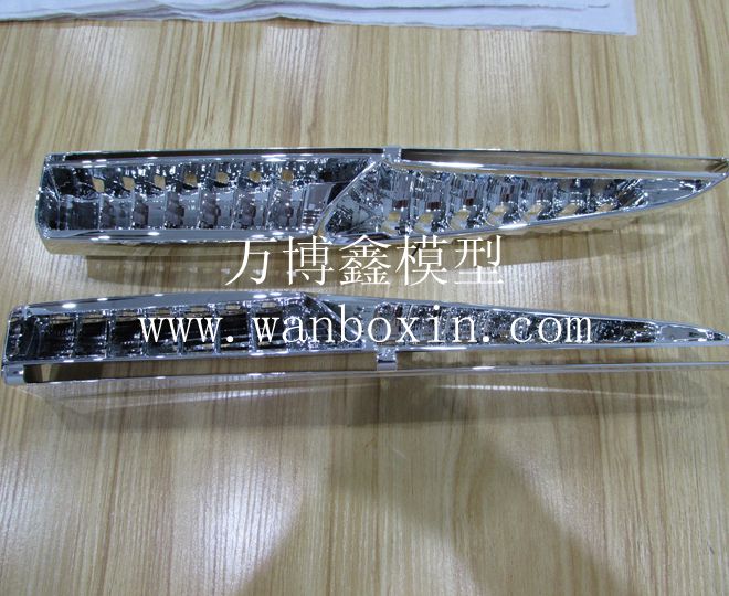 车灯14